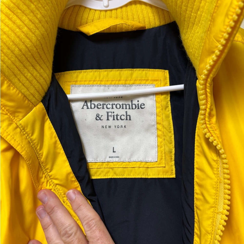 Abercrombie & Fitch Canary Yellow Preppy Winter Zip Up Jacket - Large - Picture 7 of 14